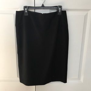 💥 SALE Apt 9 black pencil skirt. Size 2. 22” long